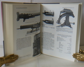 The Grand Old Lady Of No Man's Land, The Vickers Machine Gun