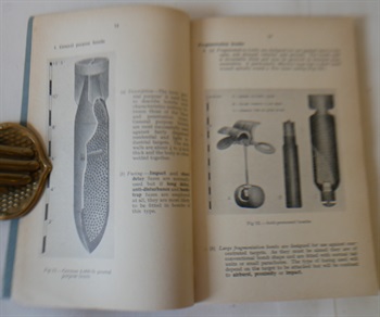 Field Engineering And Mine Warfare: Pamphlet No 9 : 1952 : Bomb  Reconnaissance And Protection Against Unexploded Bombs.