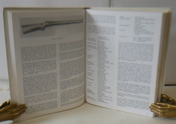The British Service Lee. The Lee-Metford and Lee-Enfield Rifles And Carbines 1880-1980