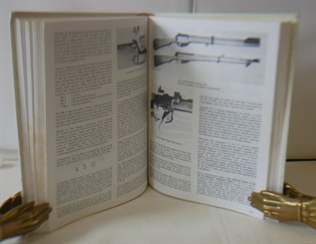 The British Service Lee. The Lee-Metford and Lee-Enfield Rifles And Carbines 1880-1980