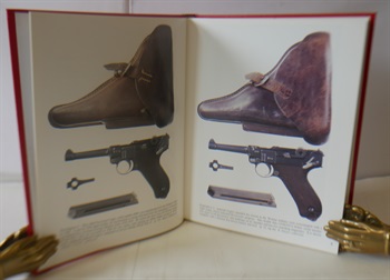 Weimar and Early Nazi Lugers and Their Accessories. the Pistols of Germany and Her Allies in Two World Wars. Volume V