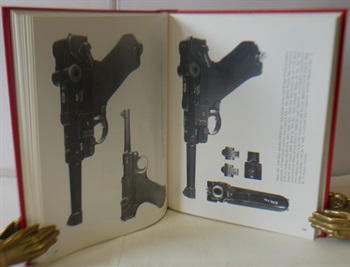 Weimar and Early Nazi Lugers and Their Accessories. the Pistols of Germany and Her Allies in Two World Wars. Volume V