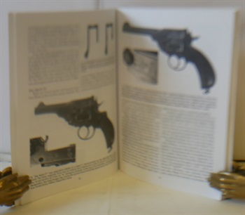 Howdah to High Power: A century of British breechloading service pistols (1867-1967)